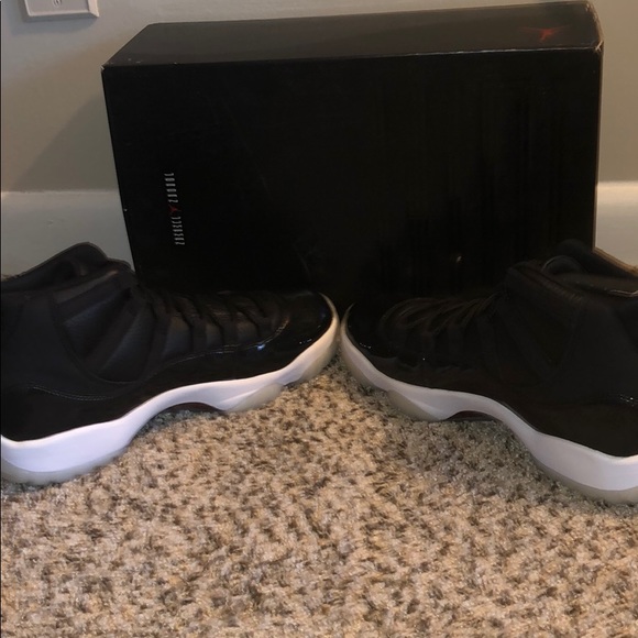 Air Jordan 11 Retro - Picture 6 of 8